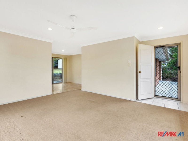 10 Ingles Drive, Redbank Plains QLD 4301