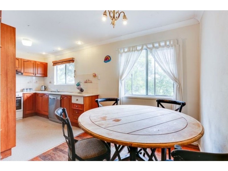 14 Shirley Street, Ipswich QLD 4305