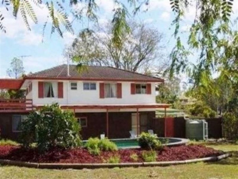 14 Shirley Street, Ipswich QLD 4305