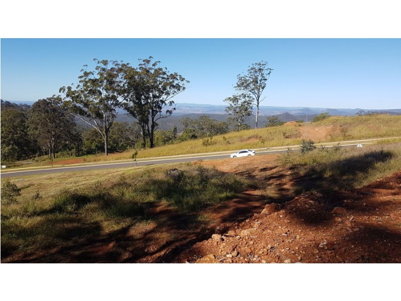 40 Escarpment Avenue, Cabarlah QLD 4352