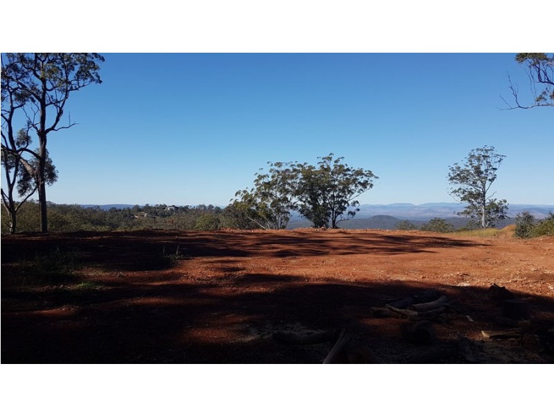 40 Escarpment Avenue, Cabarlah QLD 4352
