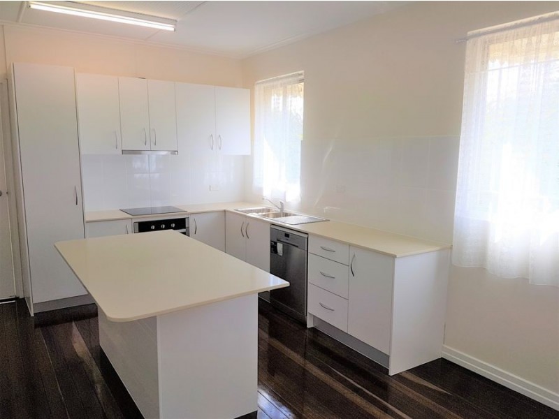 112 Blackall Street, Ipswich QLD 4305