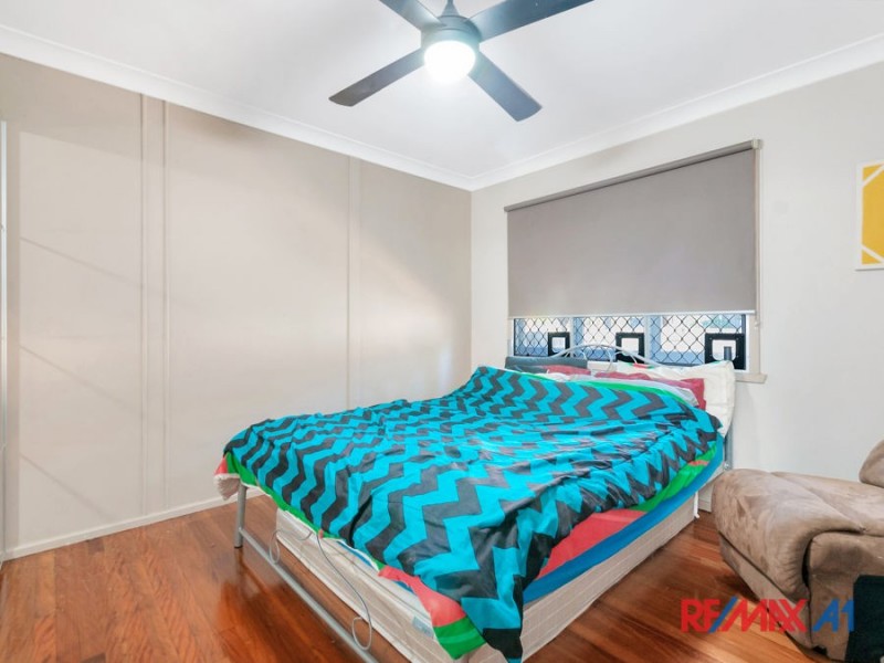 17 Overell Crescent, Riverview QLD 4303