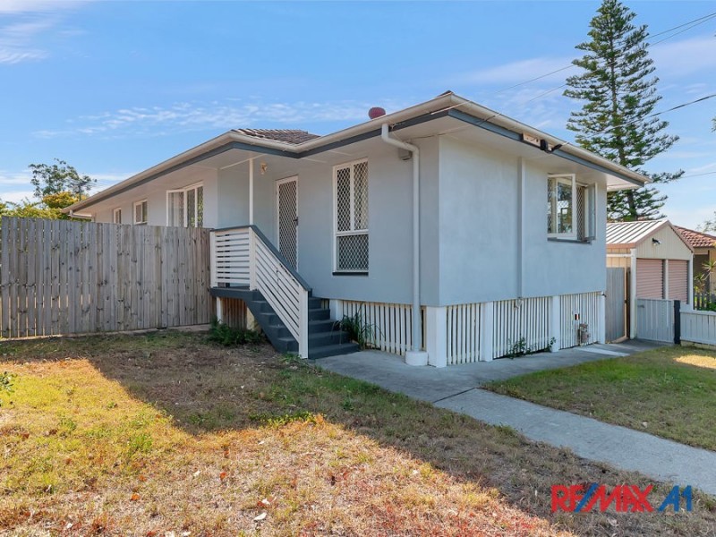 17 Overell Crescent, Riverview QLD 4303