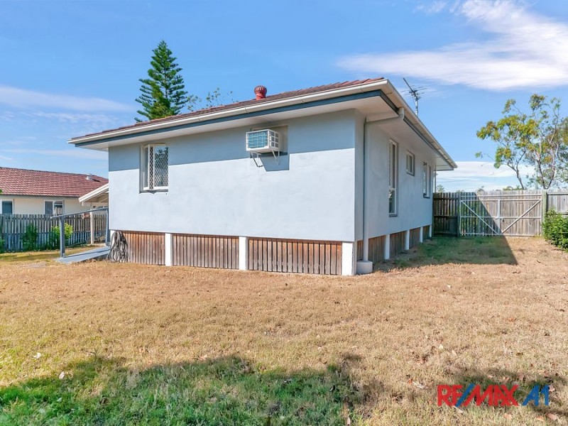 17 Overell Crescent, Riverview QLD 4303
