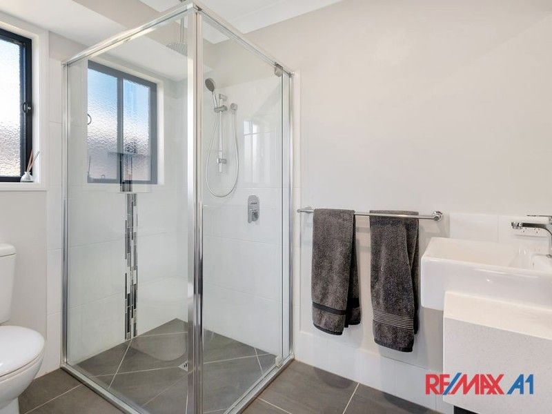 9 SIMPSON STREET, Collingwood Park QLD 4301