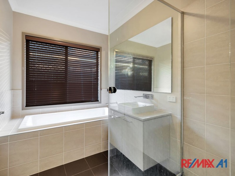 25 DREWETT AVENUE, Redbank Plains QLD 4301