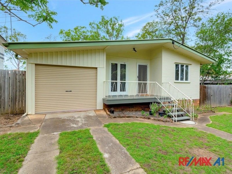 13 THOMPSON STREET, Bundamba QLD 4304