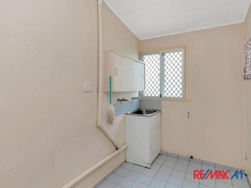 13 THOMPSON STREET, Bundamba QLD 4304