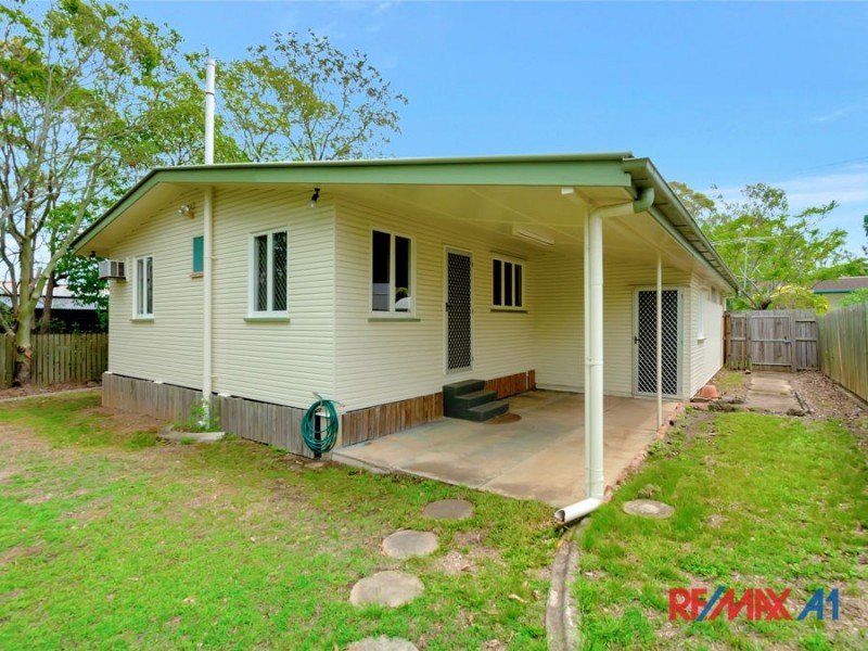 13 THOMPSON STREET, Bundamba QLD 4304