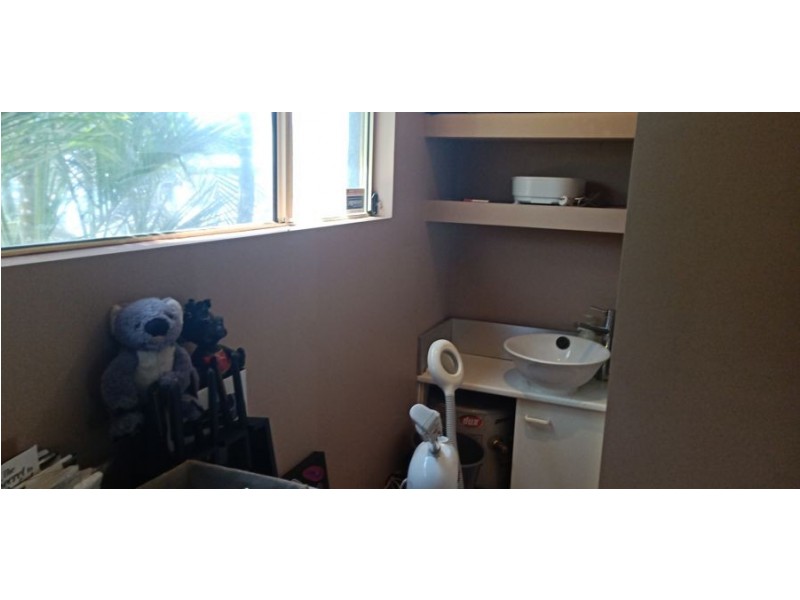 64 Brisbane Road, East Ipswich QLD 4305