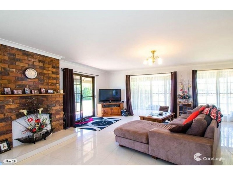 38 North Street, Harrisville QLD 4307