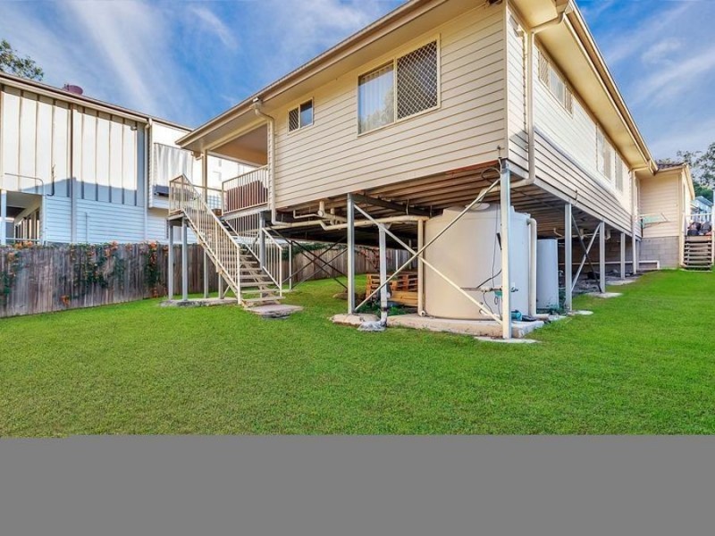 11 HEATHWOOD PLACE, Collingwood Park QLD 4301