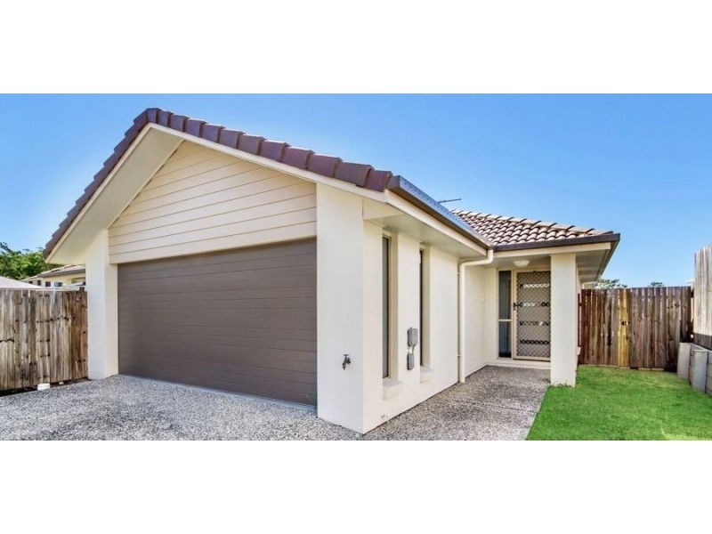 2 10-12 Montree Circuit, Kallangur QLD 4503
