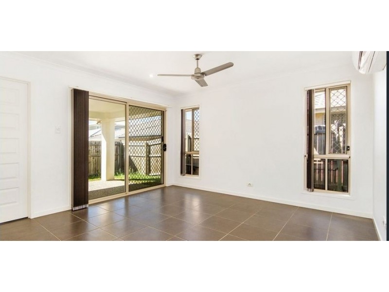 2 10-12 Montree Circuit, Kallangur QLD 4503