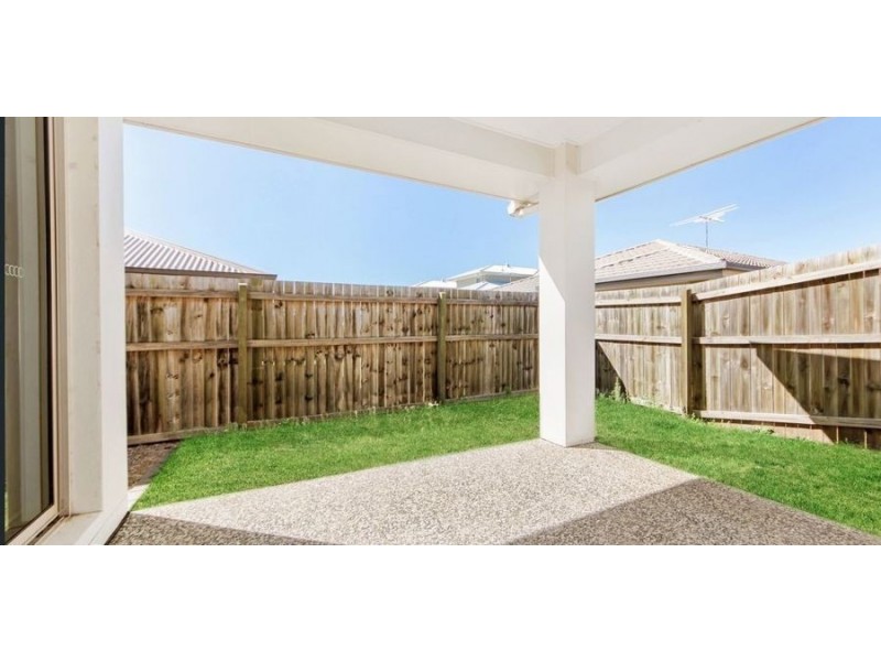 2 10-12 Montree Circuit, Kallangur QLD 4503