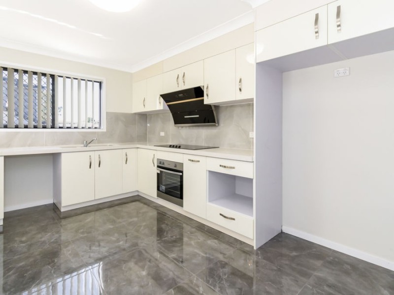 21 GLEN FAIRLIE AVENUE, Redbank Plains QLD 4301