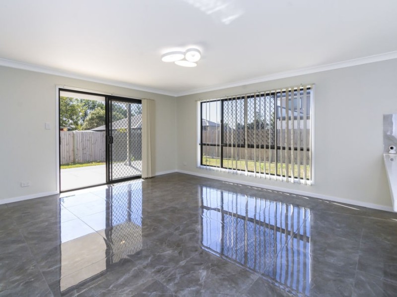 21 GLEN FAIRLIE AVENUE, Redbank Plains QLD 4301