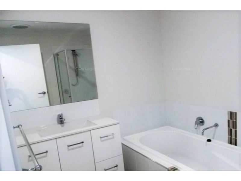 Lot 1 & 2 /21 LACEWING STREET, Ipswich QLD 4305