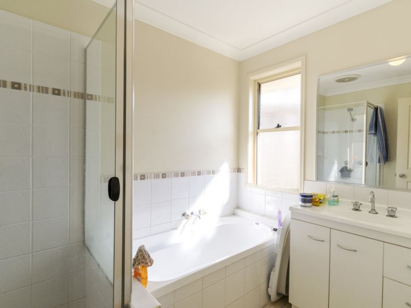 11 INGLES DRIVE, Redbank Plains QLD 4301