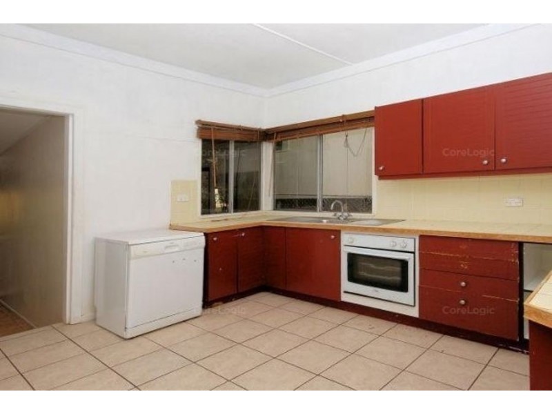 17 ELMS STREET, Bundamba QLD 4304