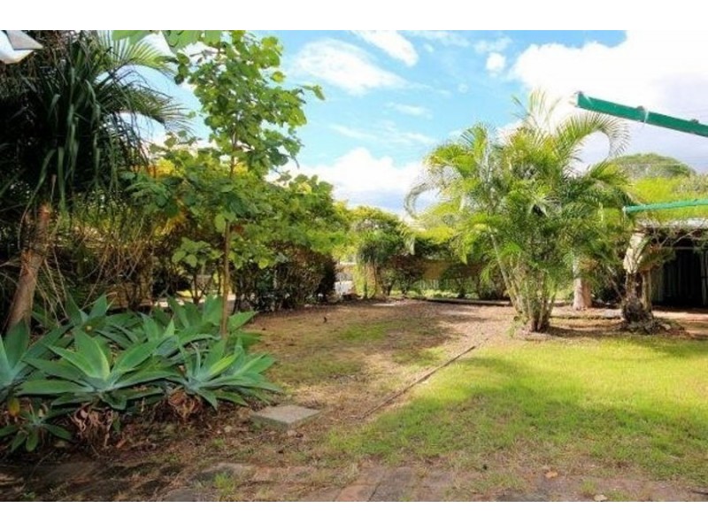17 ELMS STREET, Bundamba QLD 4304