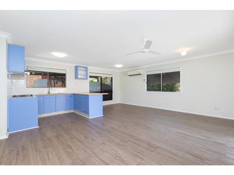 753 Boat Harbour Drive, Urangan QLD 4655