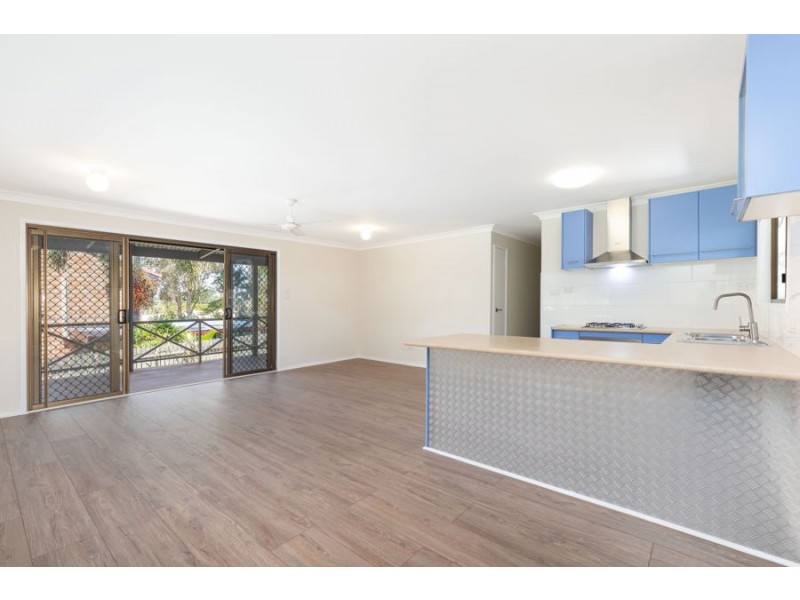 753 Boat Harbour Drive, Urangan QLD 4655