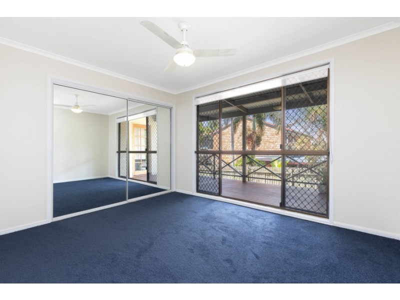 753 Boat Harbour Drive, Urangan QLD 4655