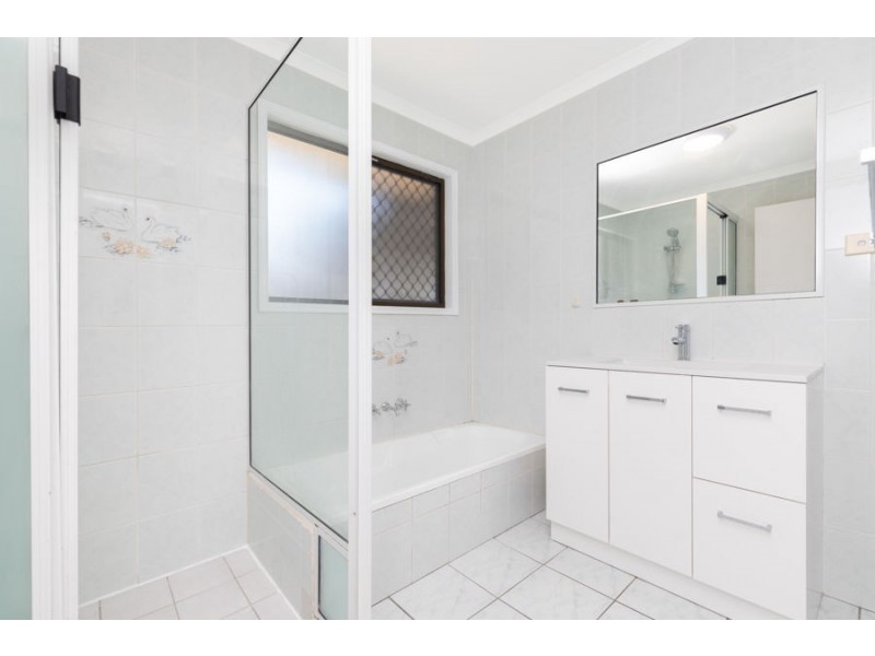 753 Boat Harbour Drive, Urangan QLD 4655