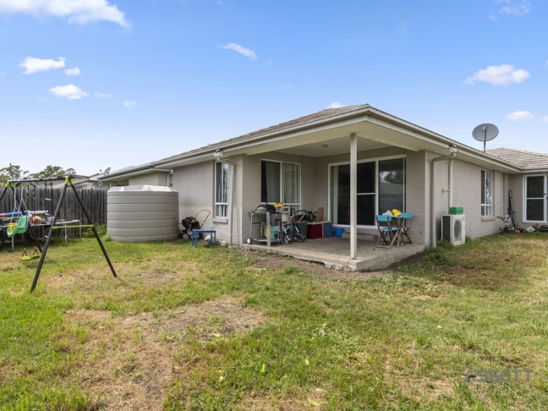 6 Drewett Avenue, Redbank Plains QLD 4301