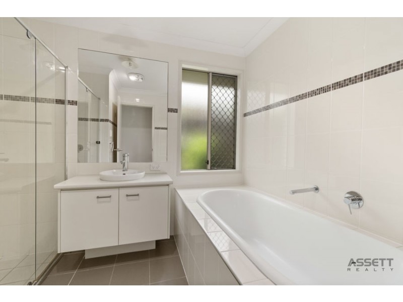 3 WATTLE STREET, Heathwood QLD 4110