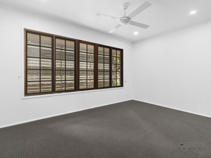 119 Cedar Road, Redbank Plains QLD 4301