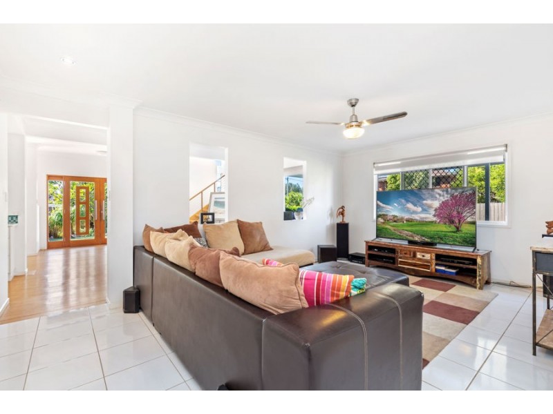 63 Kingfisher Drive, River Heads QLD 4655