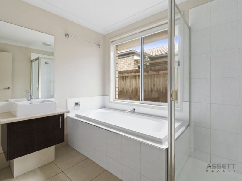 33 Mitchell Street, Redbank Plains QLD 4301