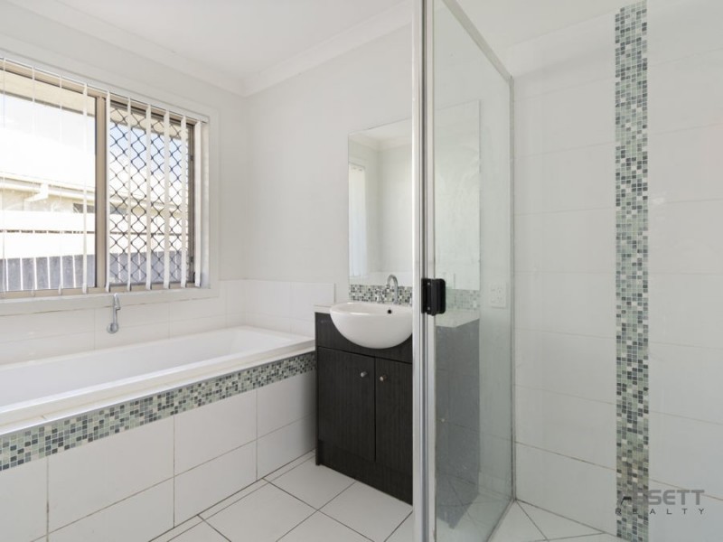 26 Cordeaux Crescent, Redbank Plains QLD 4301