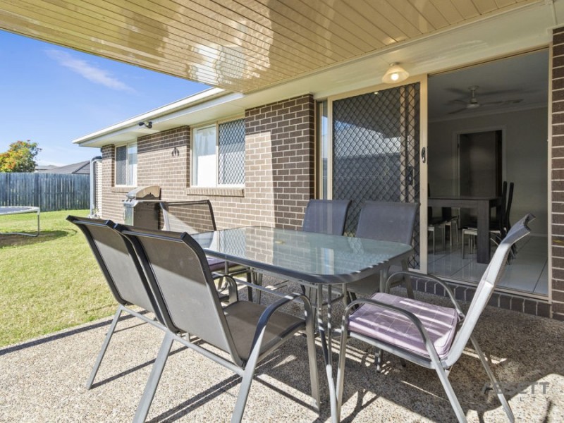 26 Cordeaux Crescent, Redbank Plains QLD 4301