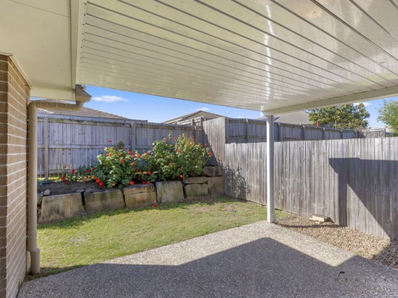 6 Huxley Street, Redbank Plains QLD 4301