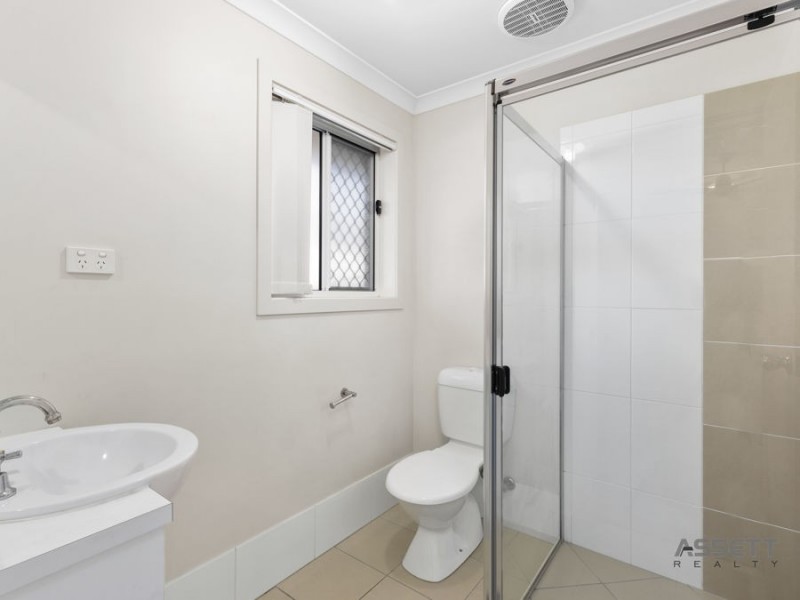 6 Huxley Street, Redbank Plains QLD 4301