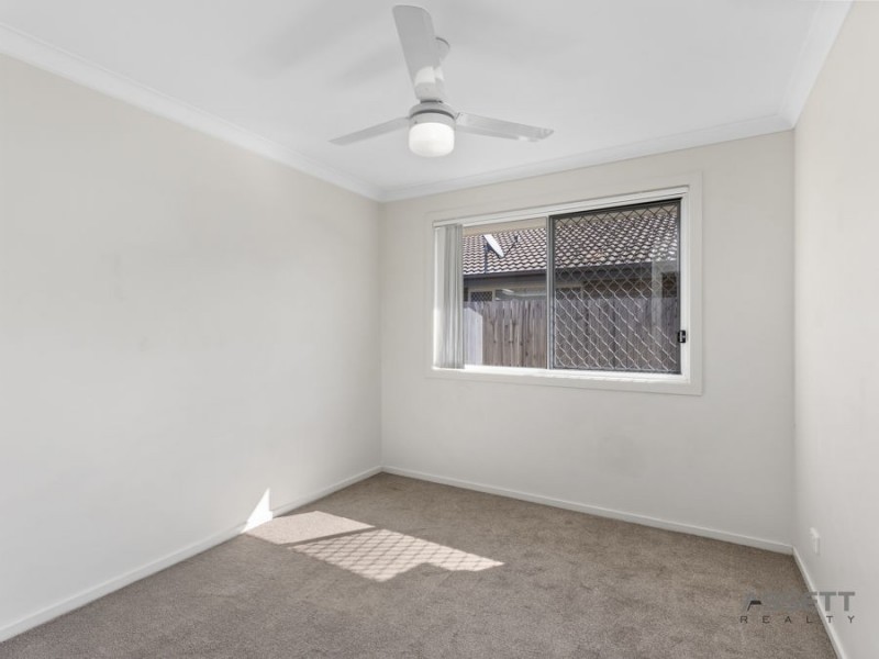 6 Huxley Street, Redbank Plains QLD 4301