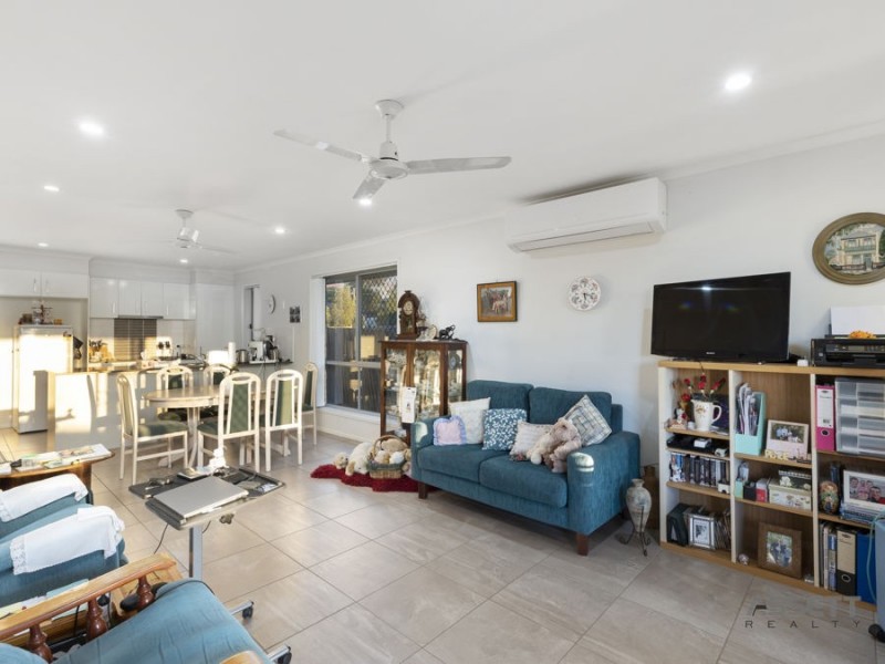 223 Cedar Road, Redbank Plains QLD 4301