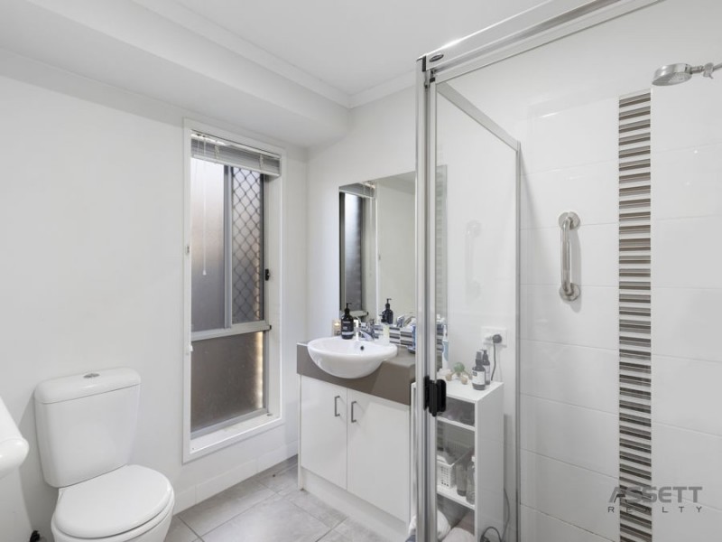 223 Cedar Road, Redbank Plains QLD 4301