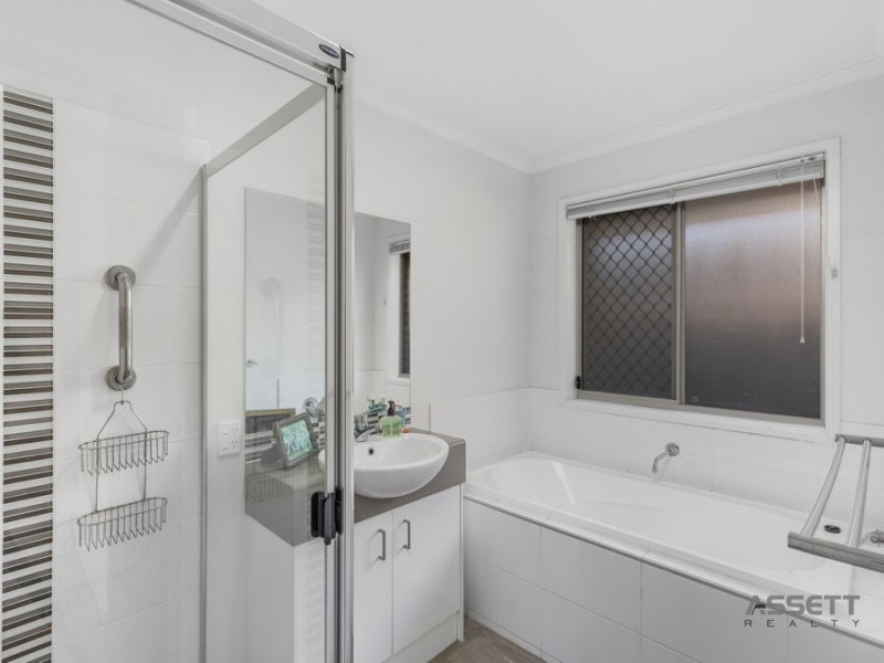 223 Cedar Road, Redbank Plains QLD 4301