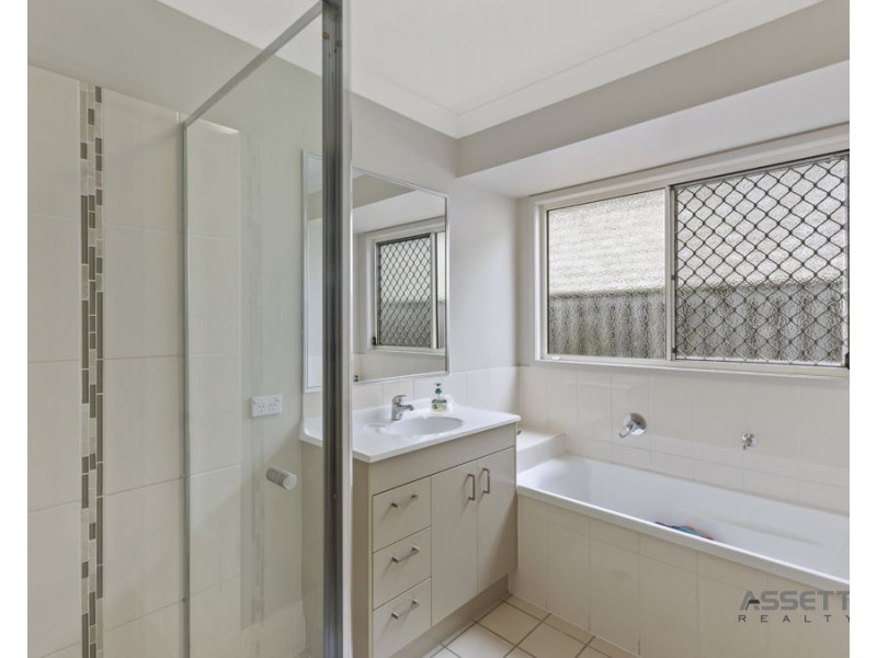207 Cedar Road, Redbank Plains QLD 4301