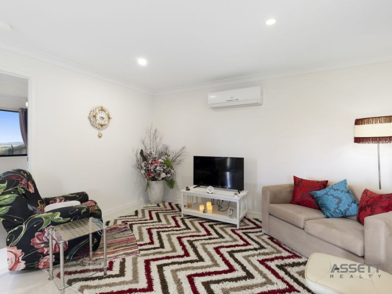 1 & 2/28 Kensei Street, Wyreema QLD 4352