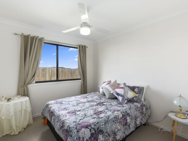 1 & 2/28 Kensei Street, Wyreema QLD 4352