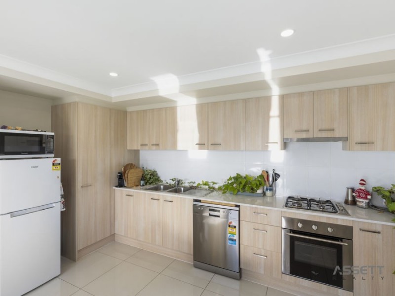 1 & 2/28 Kensei Street, Wyreema QLD 4352