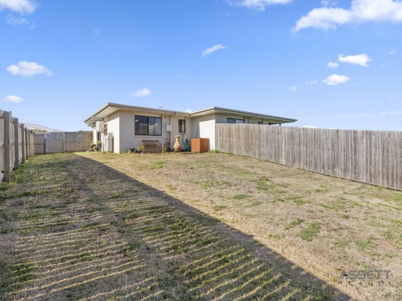1 & 2/28 Kensei Street, Wyreema QLD 4352