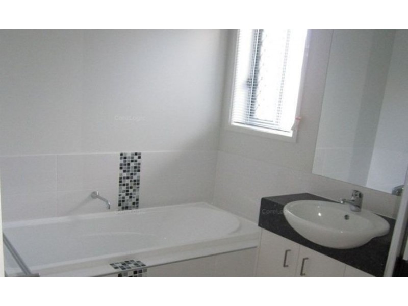 10 Glorious Promenade, Redbank Plains QLD 4301