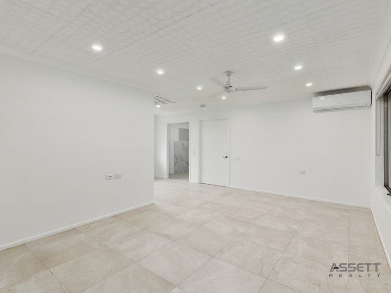 12 Worrell Street, Macgregor QLD 4109